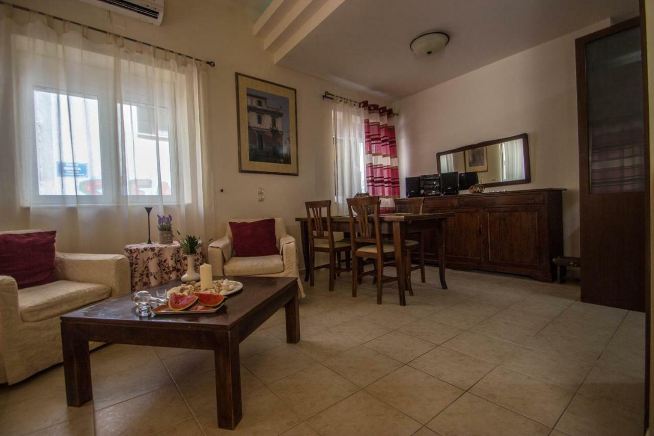 Elizabeth'S Place كاندية المظهر الخارجي الصورة